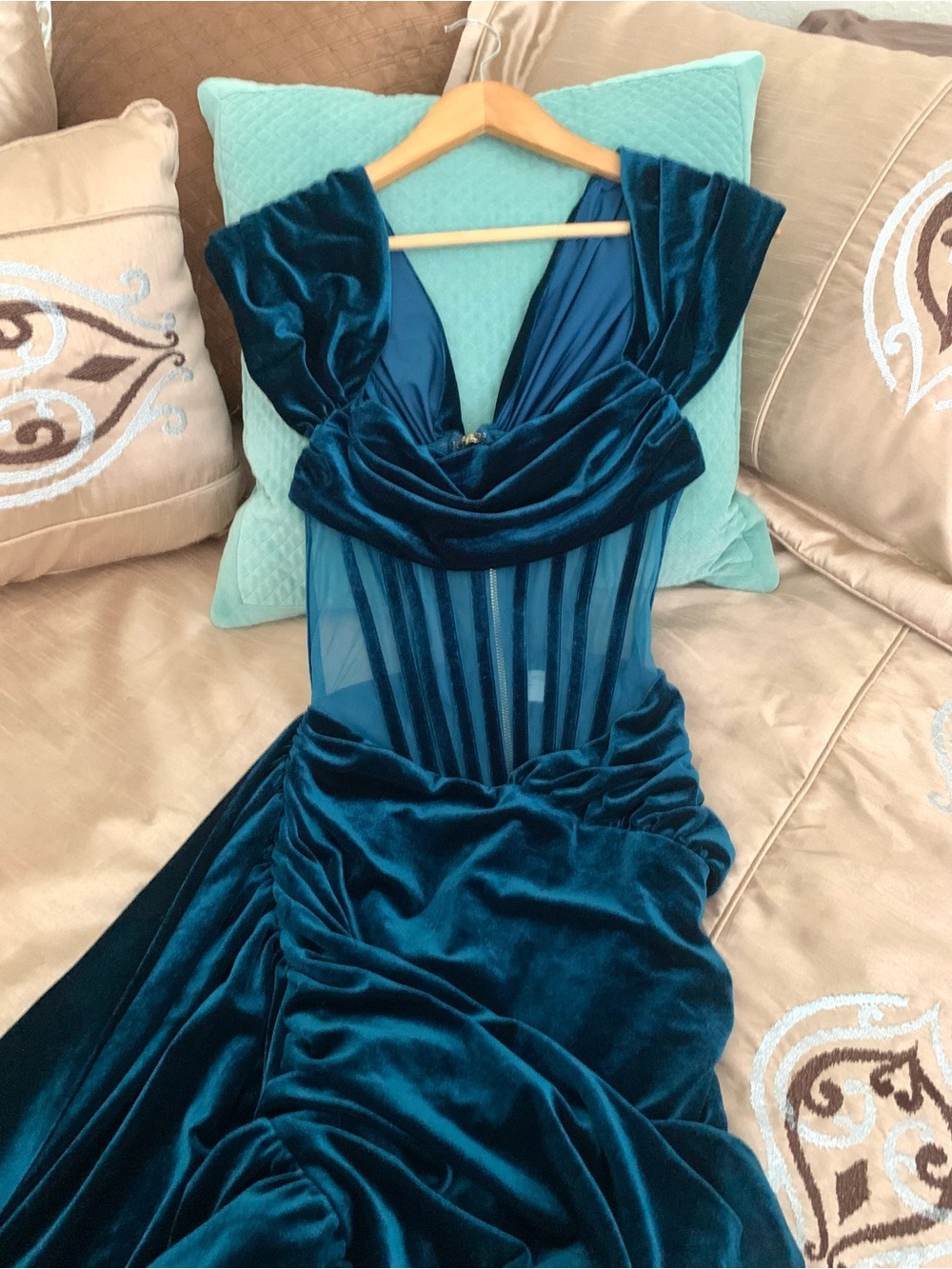 Miss Circle Velvet Green Teal Off-Shoulder Corset Mini Dress